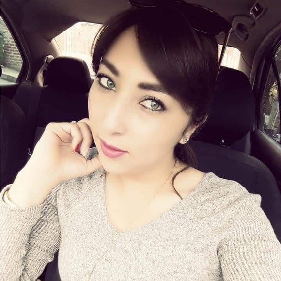 Meet your Posher, Peggy - Picture 2 of 2